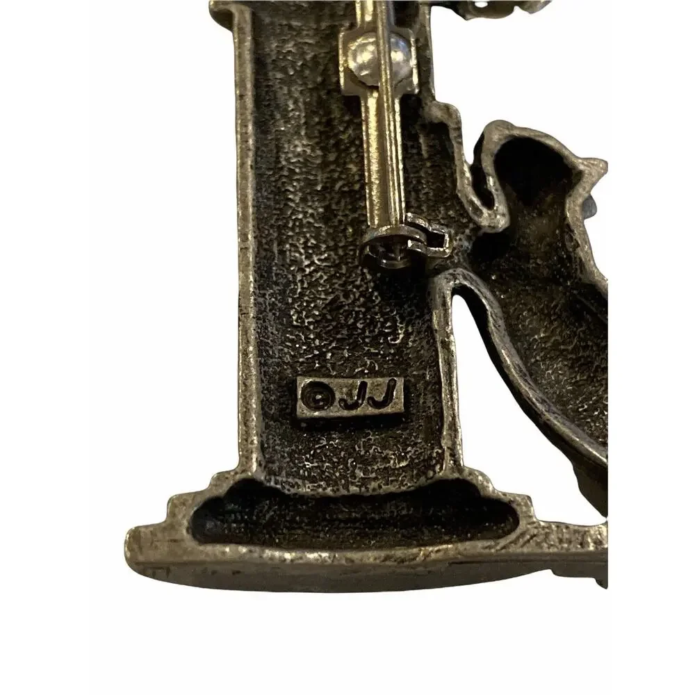 Vintage Signed JJ Lapel Pin Pewter Color Cats On Pedestal 2.5”